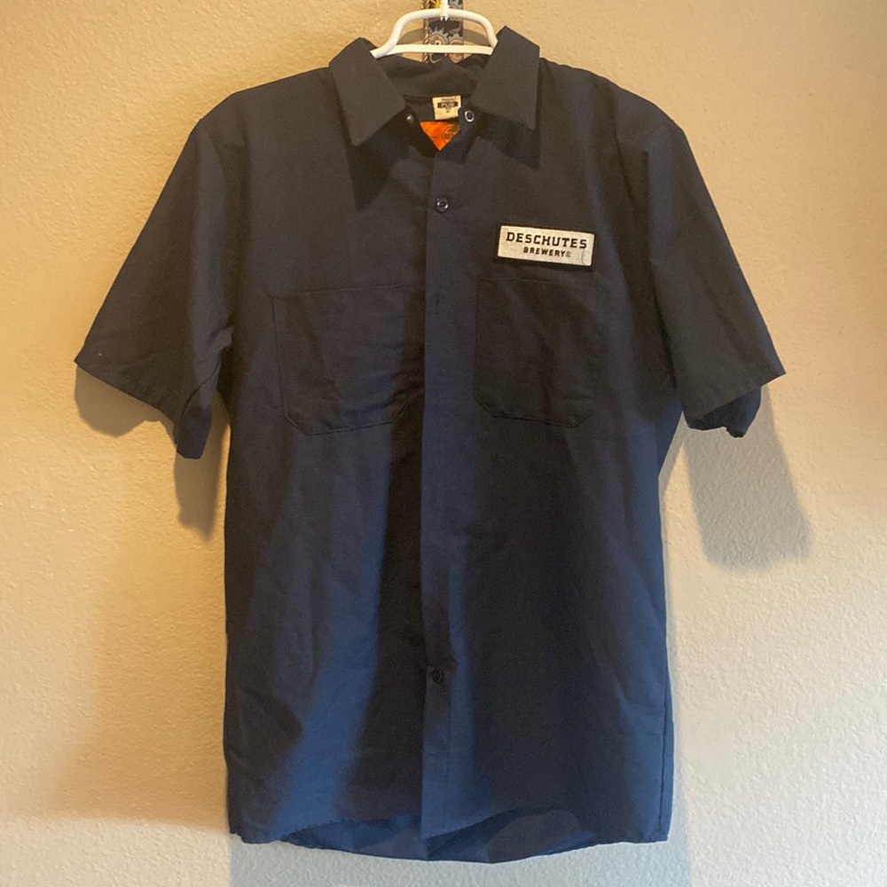 Mens M Pub shirt DESCHUTES brewery